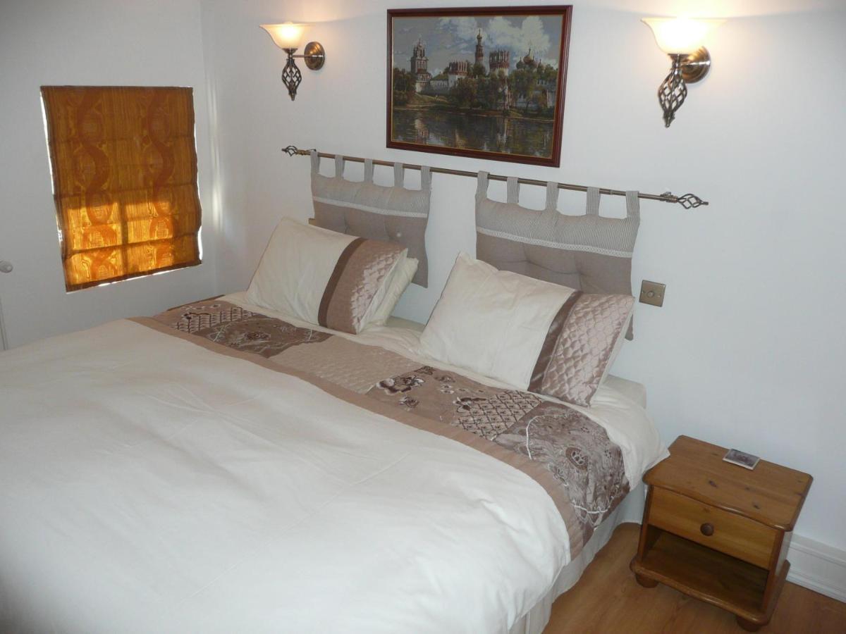 Bed and Breakfast Maison Blanc Gibourne Exterior foto