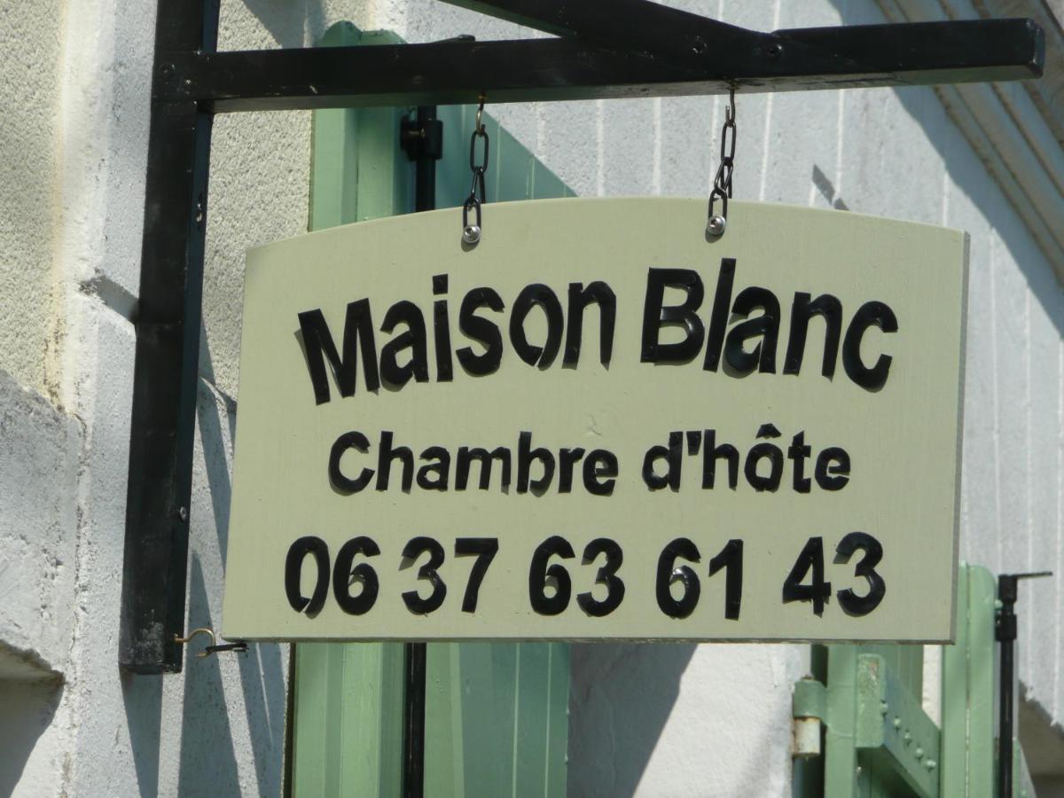 Bed and Breakfast Maison Blanc Gibourne Exterior foto